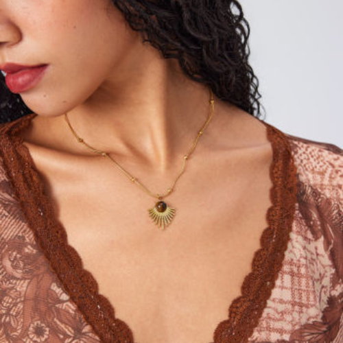 Collier “Éclat du Solei reffiné et simple!