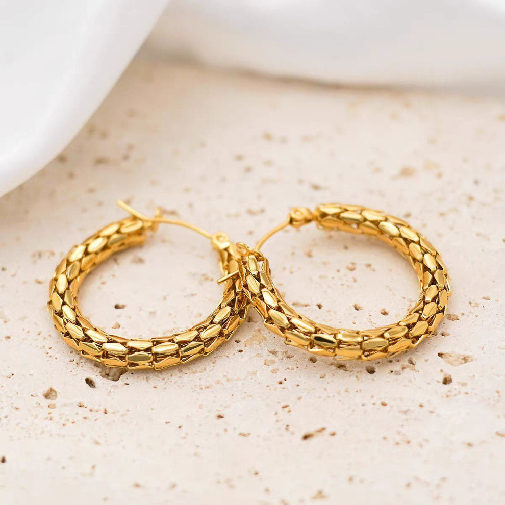 Boucles d’oreilles créoles en maillons dorés Acier Inoxydable Maillé