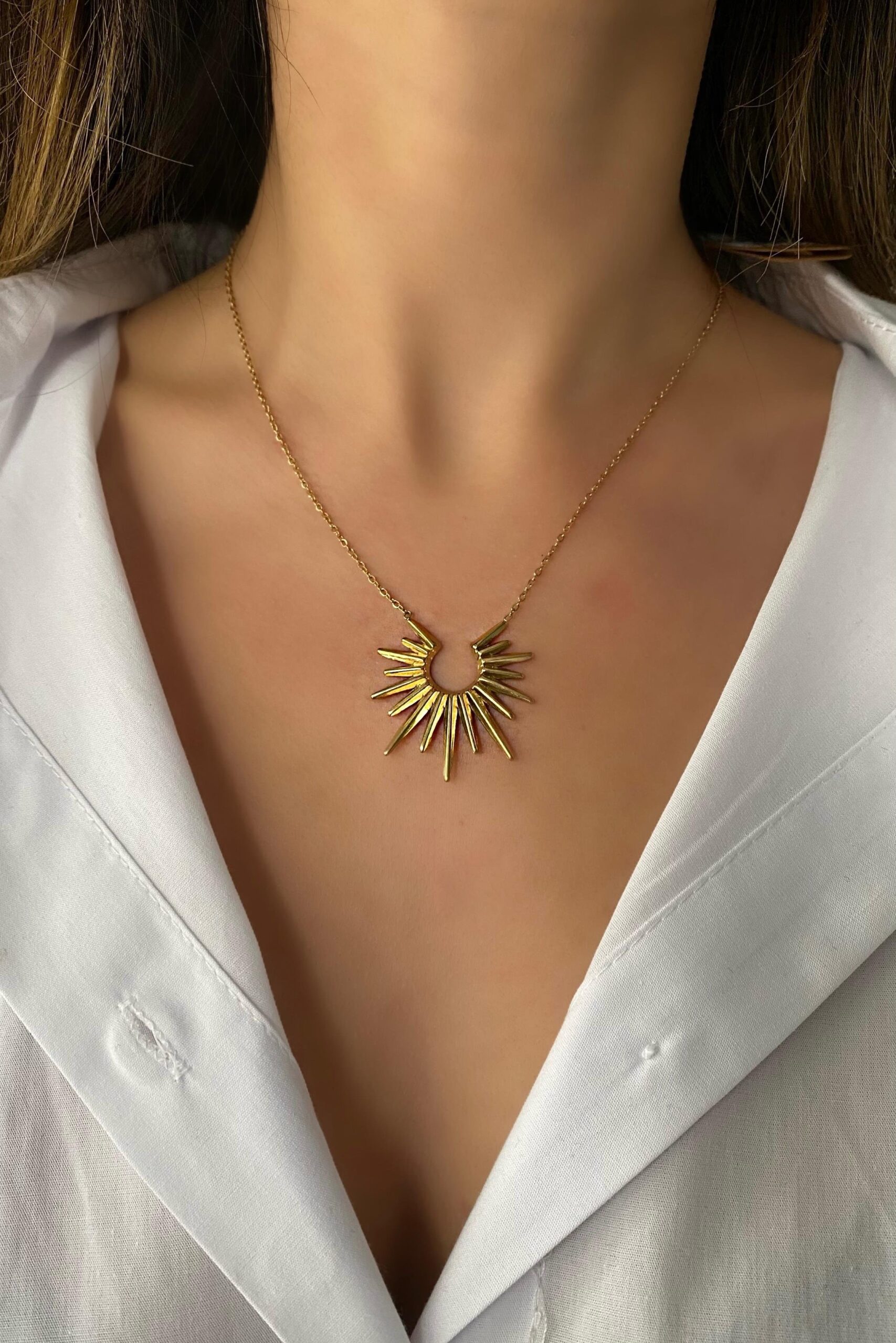 Collier "Cercle Martelé" – Acier Inoxydable Doré